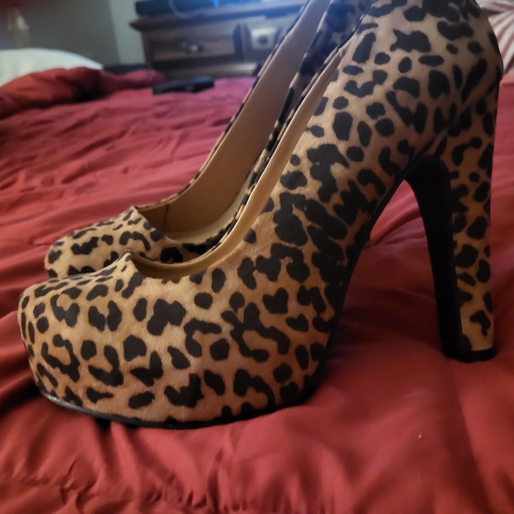Leopard print chunky heels